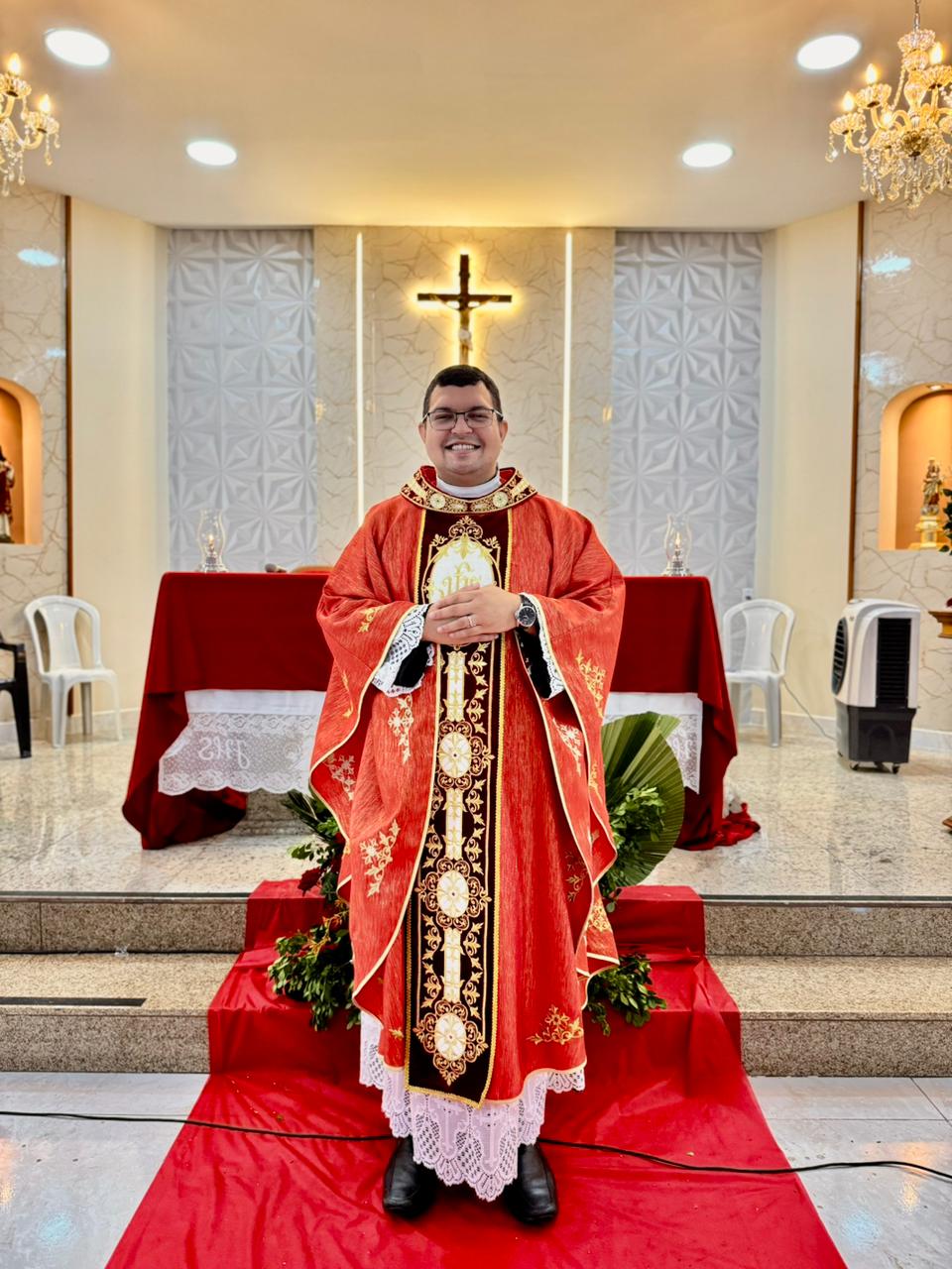 Pe. Luan Carlos Leite Pinto